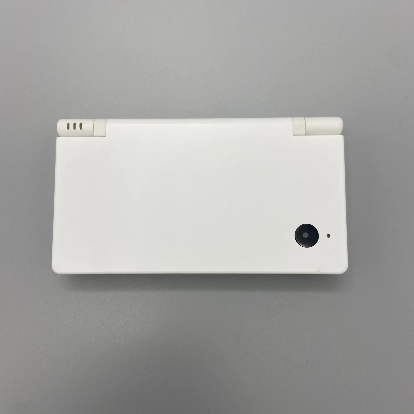 Consola Nintendo DSi Refurbished con Tarjeta Memoria 32GB