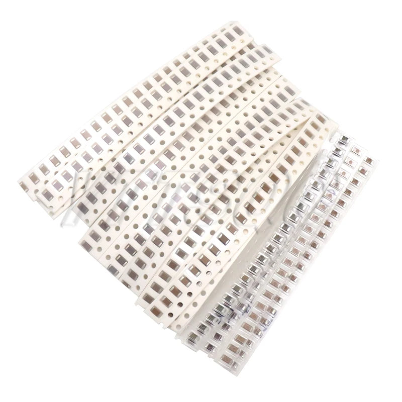 Kit Surtido Capacitores Cerámicos SMD (1pF-10uF, 36 Valores, 0603/0805/1206)