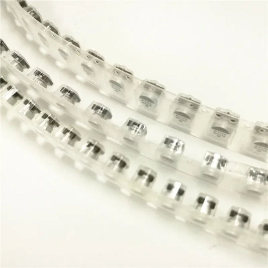 Kit Muestrario Capacitor Electrolítico Aluminio SMD 4V (47uF/100uF/220uF, 3 Valores x 20 Unidades) - Pack 60 Piezas