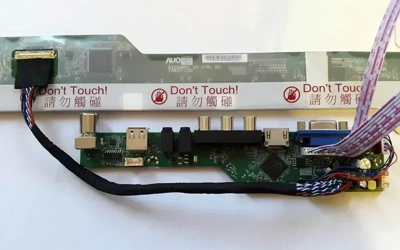 Kit Placa Controladora LVDS para Panel 15.6" B156XW02 V0-V7 (1366x768) 40pin TV Analógica HDMI/VGA/AV/USB DIY