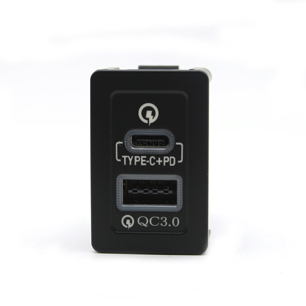 Cargador Auto Rápido USB-C PD + USB-A Socket Interfaz para Suzuki SX4/Swift/Vitara/Alto/Ciaz/Splash