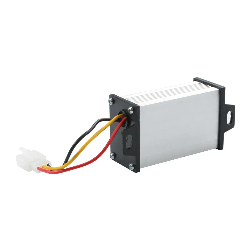 Convertidor Voltaje DC 36V-72V a 12V Buck Step-Down para Vehículo Eléctrico