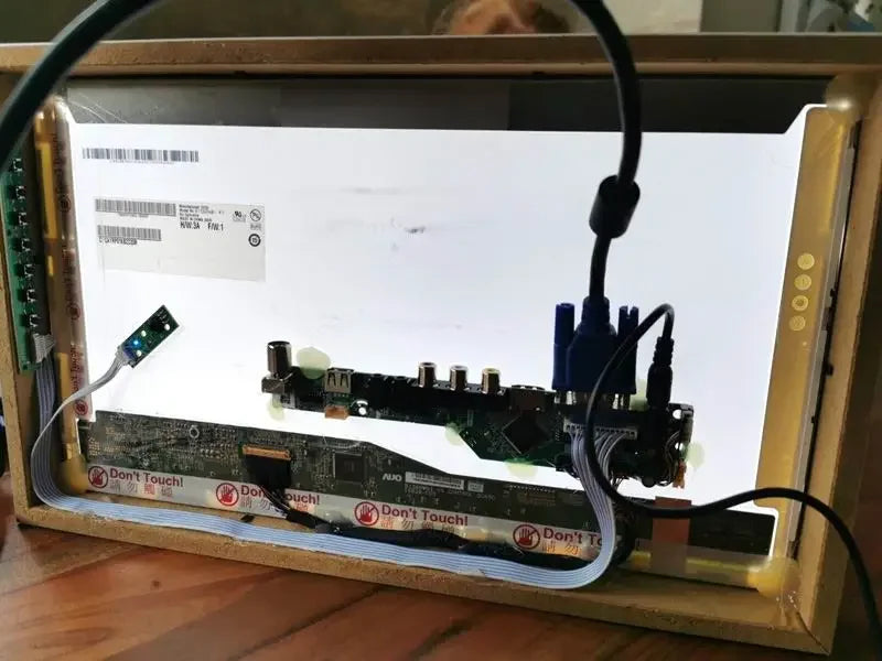 Kit Placa Controladora LCD Driver para Panel 15.6" B156XW02/XW03/XW04 (1366x768) TV Analógica LVDS 40pin VGA/HDMI/AV/USB