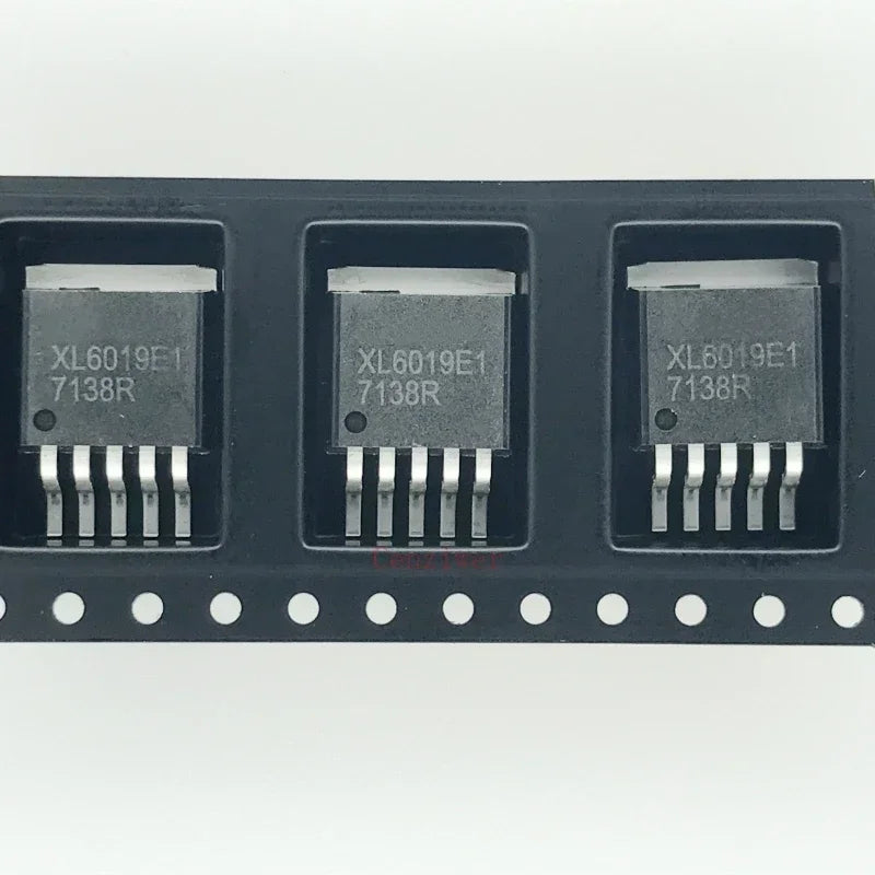 Chip Regulador Switching Boost XL6019E1 (XL6019) TO-263 SMD 5A 5V-40V Ajustable