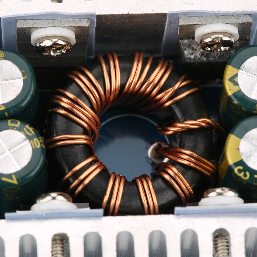 Módulo Convertidor Automático Step-Up/Down DC 5-30V a 1.25-30V Regulador Voltaje Boost/Buck