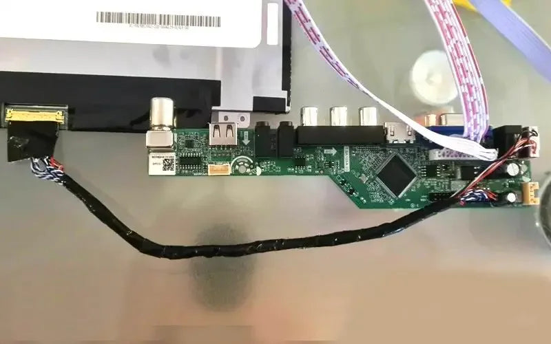 Kit Placa Controladora LCD Driver para Panel 15.6" B156XW02/XW03/XW04 (1366x768) TV Analógica LVDS 40pin VGA/HDMI/AV/USB