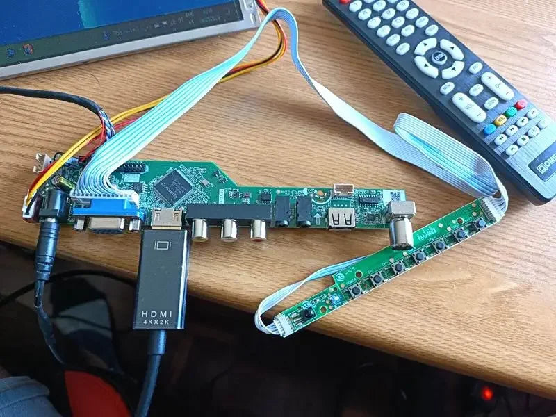 Kit Placa Controladora LCD Driver para Panel 15.6" B156XW02/XW03/XW04 (1366x768) TV Analógica LVDS 40pin VGA/HDMI/AV/USB