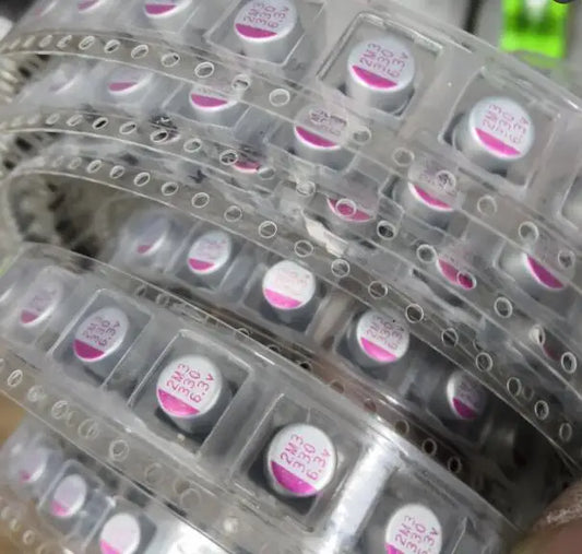 Capacitor Sólido SMD 330uF 2V 5x4.5mm - Lote 20 Piezas