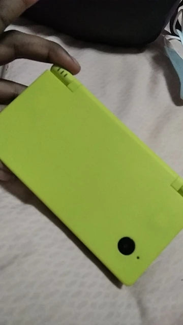 Consola Nintendo DSi Refurbished con Tarjeta Memoria 32GB