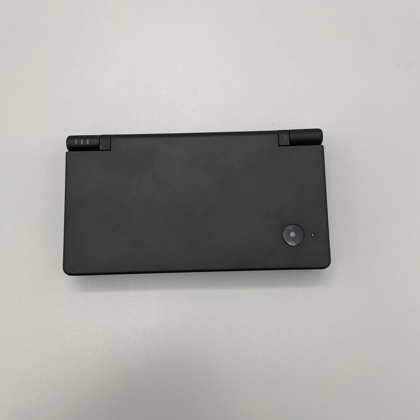 Consola Nintendo DSi Refurbished con Tarjeta Memoria 32GB