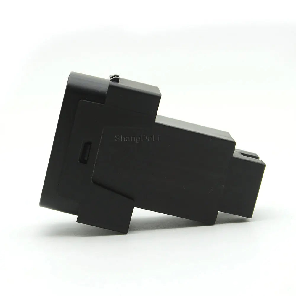 Cargador Auto Rápido USB-C PD + USB-A Socket Interfaz para Mitsubishi Outlander/Lancer/Pajero/ASX/V73/V93/V97