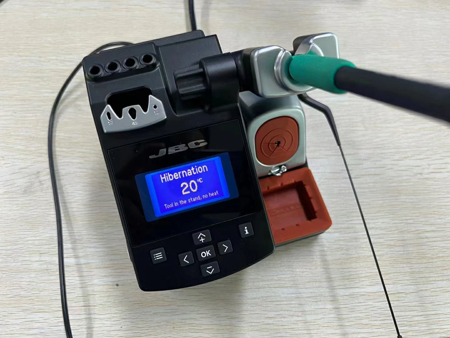 JBC Original Soldering Station CD-2SHQF Repair Mobile Phone C210 Soldering Iron Tip Intelligent Precision Station