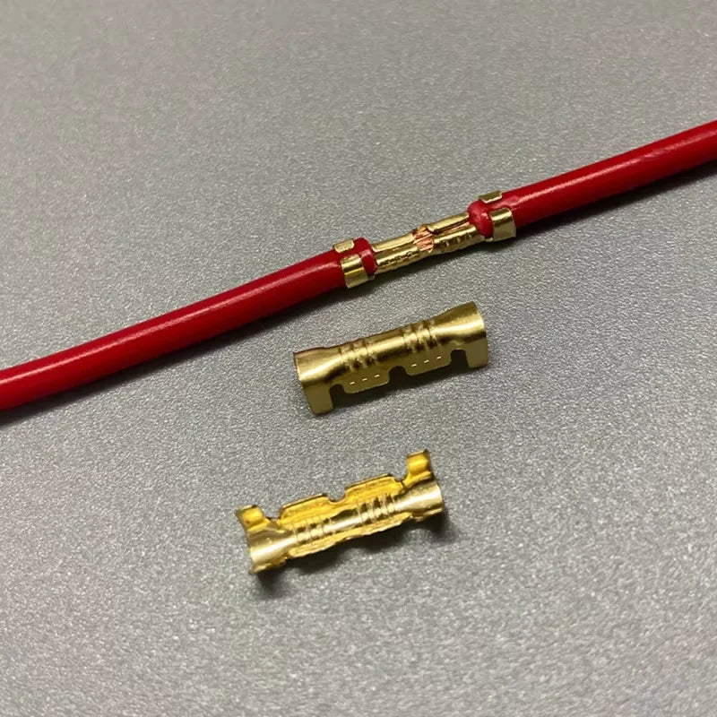 Conector Terminal Rápido Forma U 453 (Diente Pequeño, Fascia) para Cable 0.5-1.5mm² (50 Unidades)